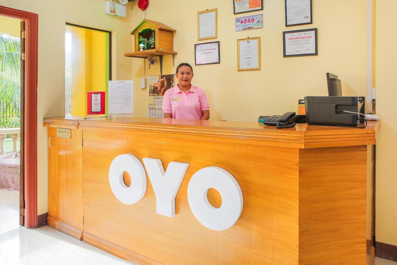 Oyo 422 Villa Emilia Pension House Panglao Bagian luar foto