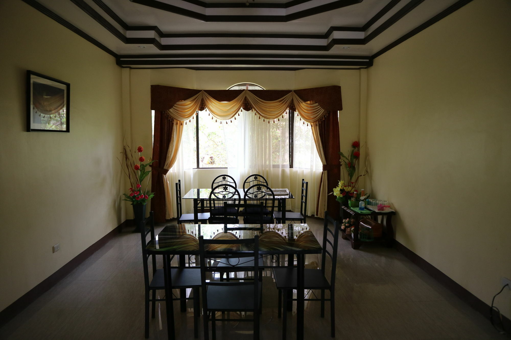 Oyo 422 Villa Emilia Pension House Panglao Bagian luar foto